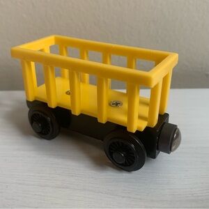 1996 Thomas & Friends Wooden Railway Yellow Car from Circus Train Britt Allcroft